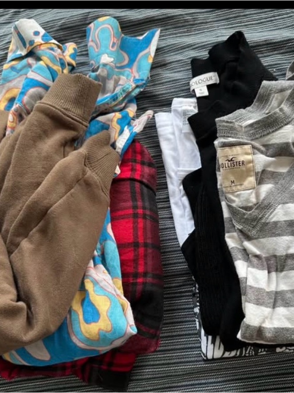Women’s/Juniors clothes bundle